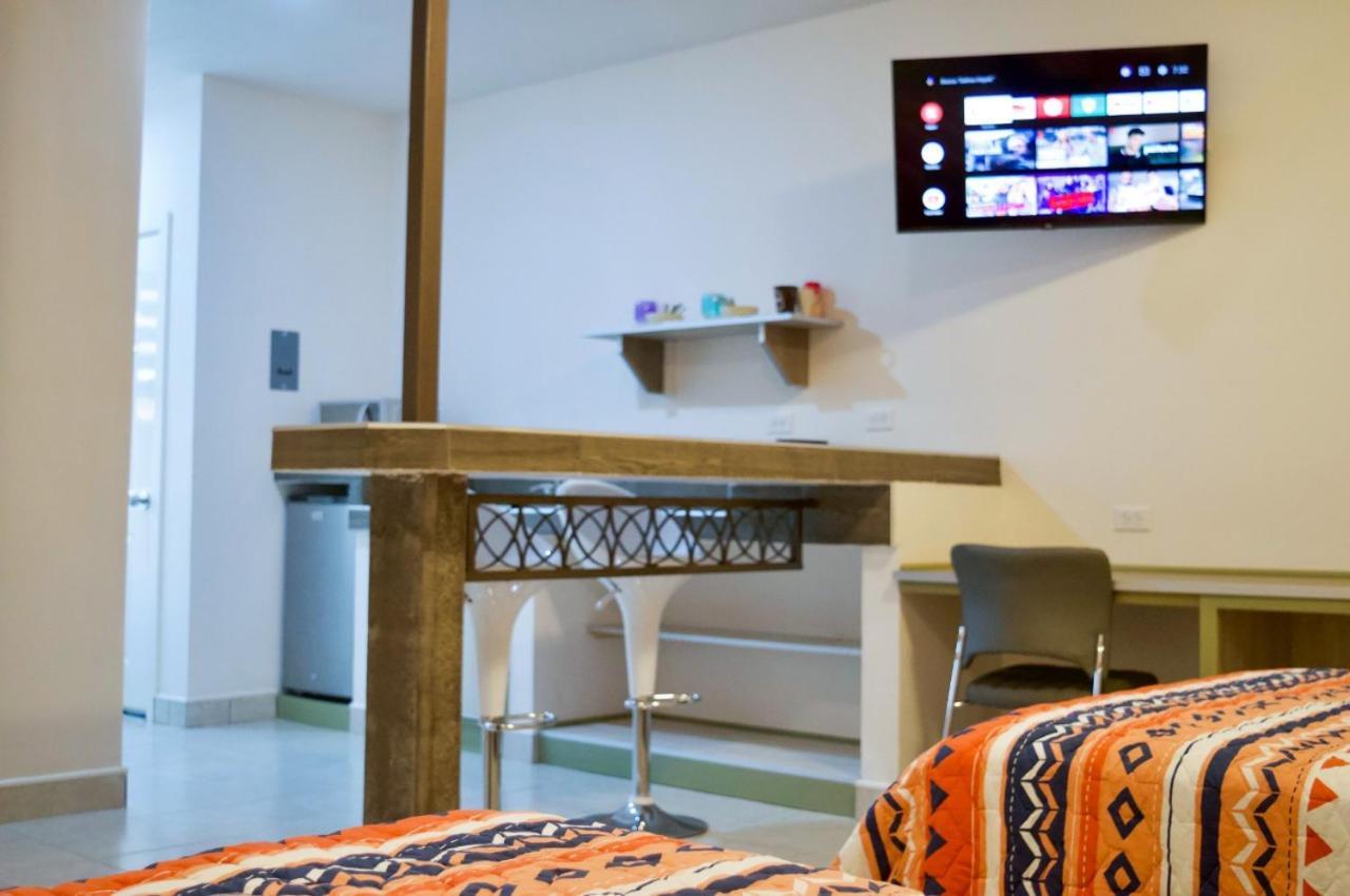 Magnolias Suites Hotel Nuevo Casas Grandes 外观 照片